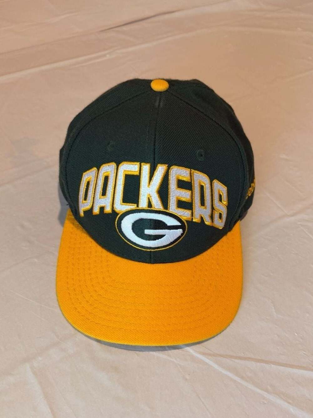 Vtg Men‎ Reebok NFL Team Apparel Green Bay Packers Flat Brim Snapback Hat
